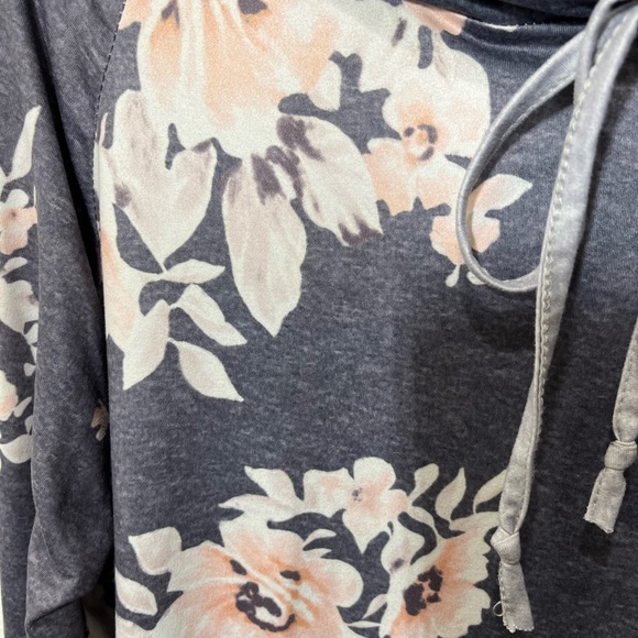 ANGASHION MARLED GRAY AND BLUSH PINK FLORAL LS SOFT STRETCHY HOODIE TOP - Picture 12 of 13